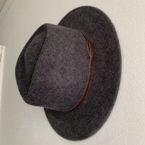 NWOT Eileen Fisher Felted Wool Brim Fedora Hat - Large